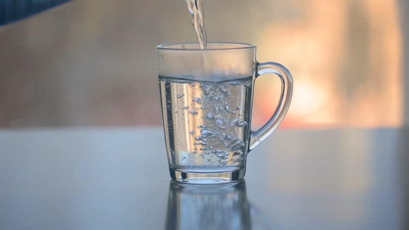 a meleg víz fogyasztásának előnyei