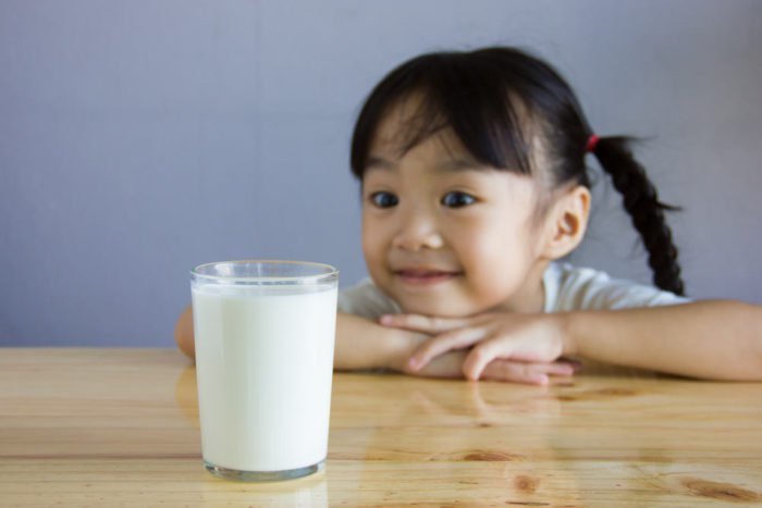 Alternatív tej az allergiás gyermekek számára a tehéntej számára